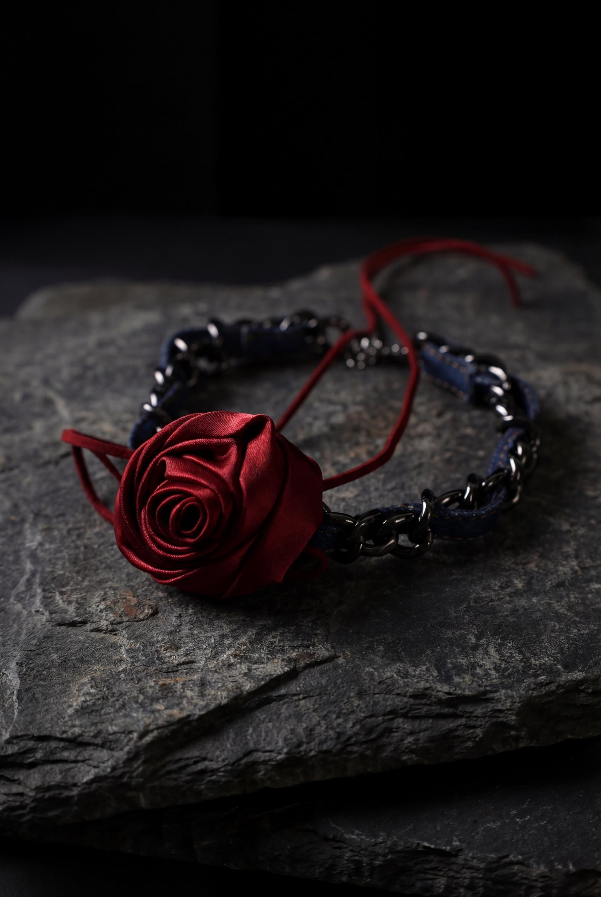 Gothic Rose Choker Necklace, Red Satin Flower Necklace, Dark Romantic Chain Choker, Victorian Goth Jewelry, Coquette Alt Gift