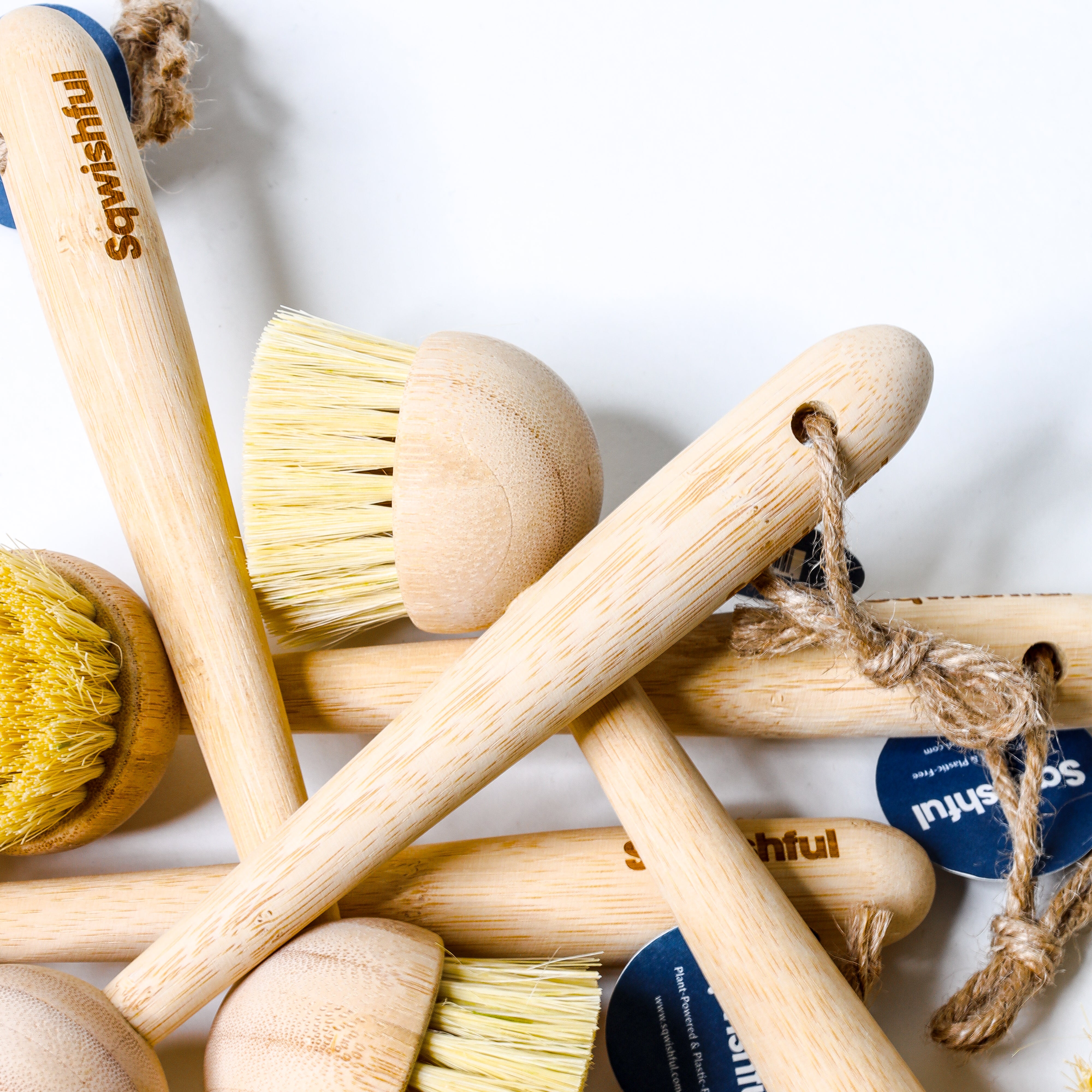 Plant-Powered Dish Brush